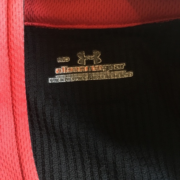 Red and back under armor sweater - Picture 3 of 4